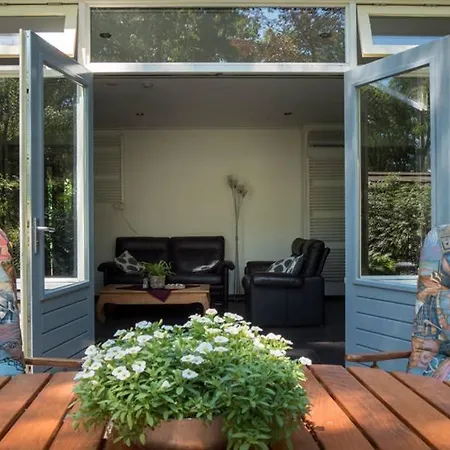 Luxe Recreatiebungalow Сasa de vacaciones Zelhem