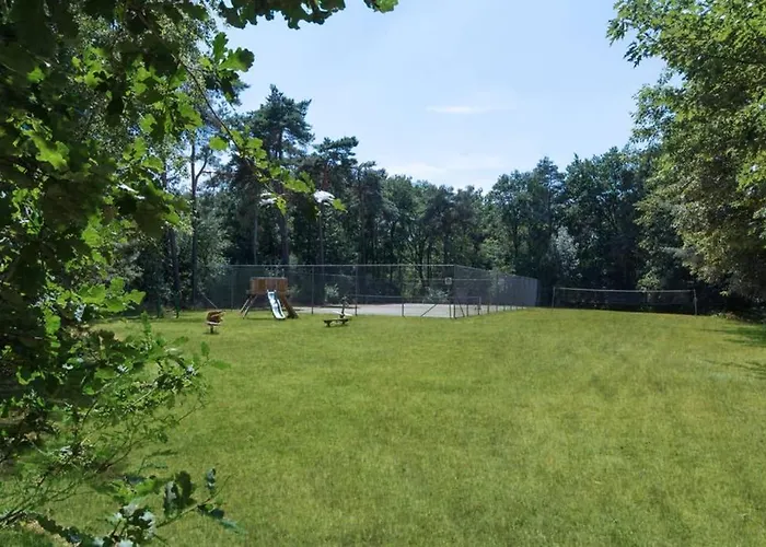 Luxe Recreatiebungalow 度假居 *